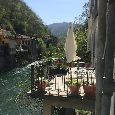 Casa Ella Bed & Breakfast *