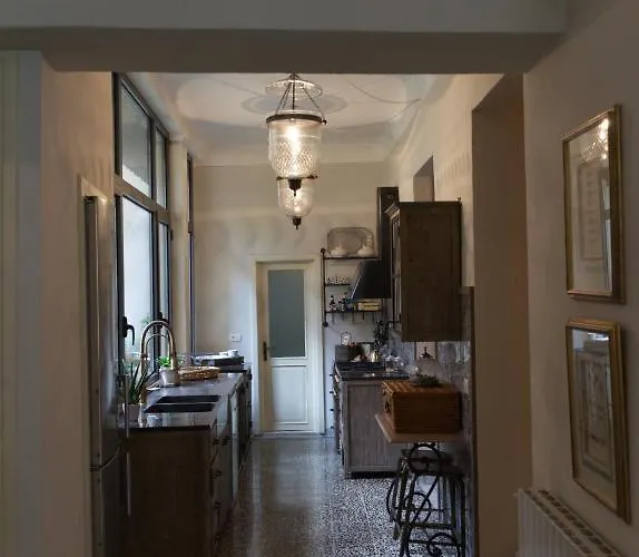 Casa Ella Bed & Breakfast 4*