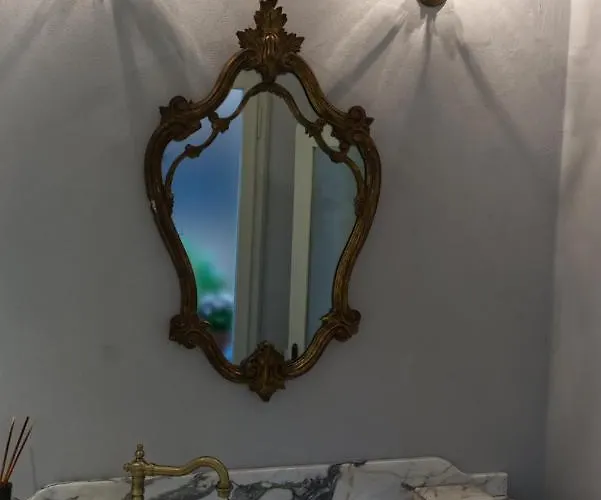 Casa Ella Bed & Breakfast 4*